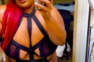 BBW POLE DRAINER VISITING. - Image 12