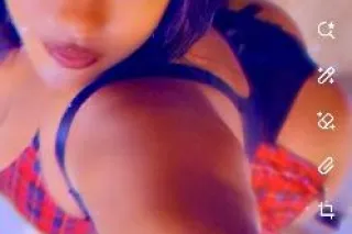 BBW POLE DRAINER VISITING. - Image 9